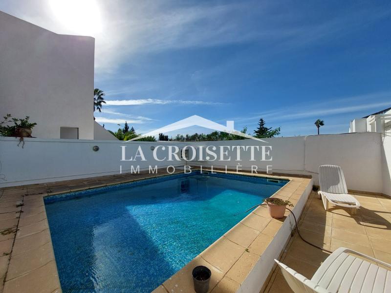 Villa S+4 avec piscine à La Marsa